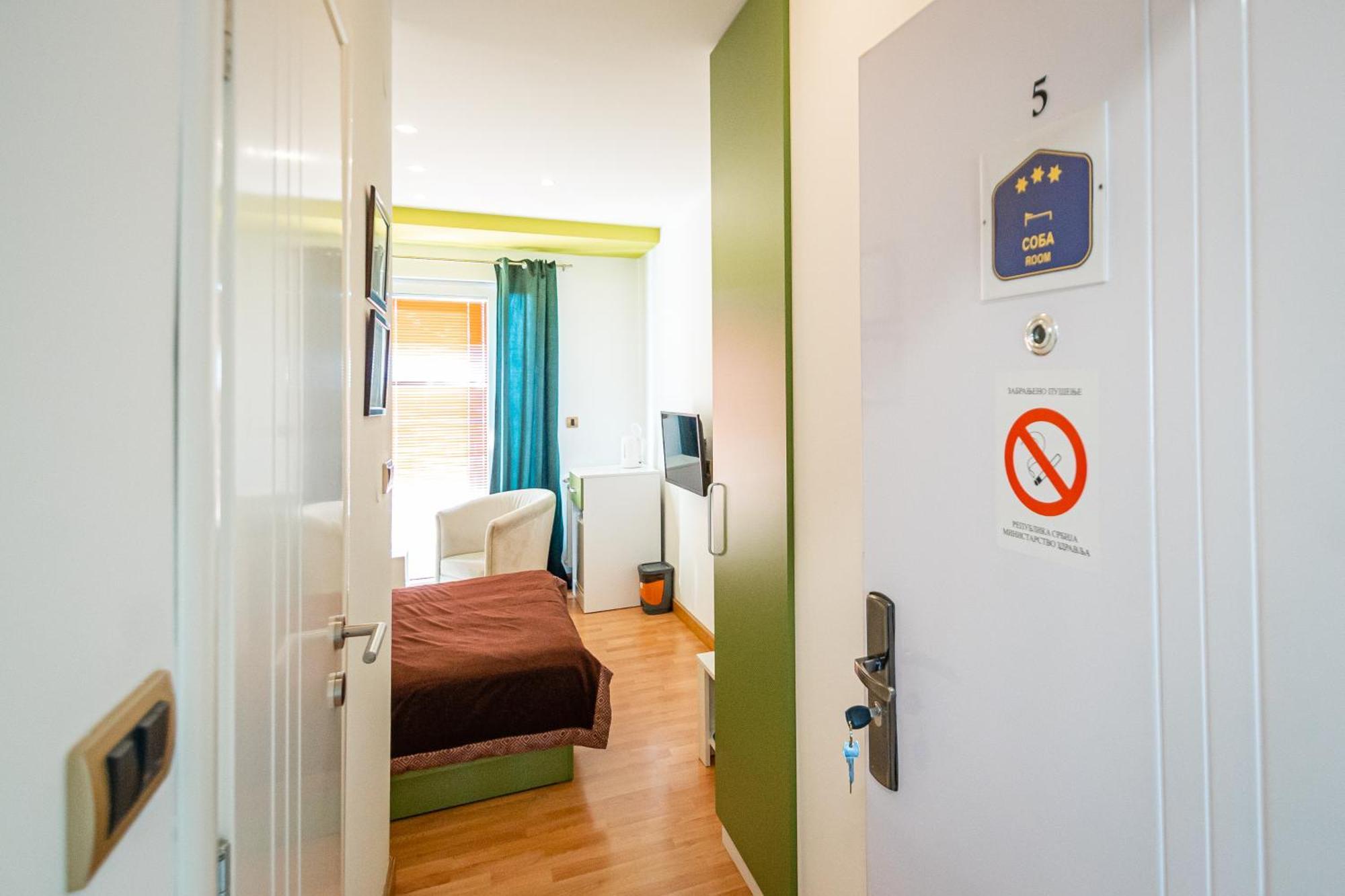Kalanj Apartmani I Sobe ベオグラード エクステリア 写真