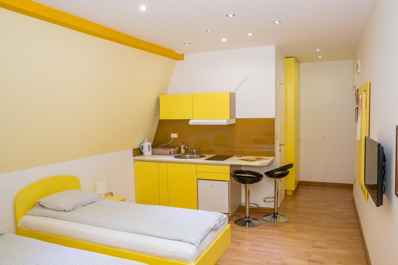 Kalanj Apartmani I Sobe ベオグラード エクステリア 写真