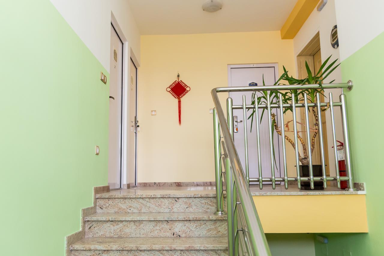 Kalanj Apartmani I Sobe ベオグラード エクステリア 写真