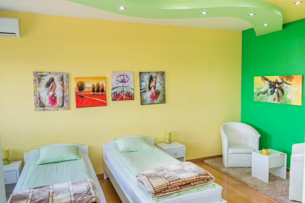 Kalanj Apartmani I Sobe ベオグラード エクステリア 写真