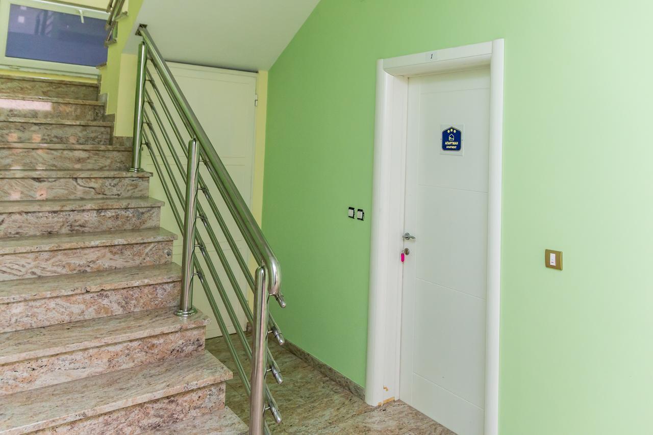 Kalanj Apartmani I Sobe ベオグラード エクステリア 写真